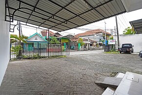OYO 90842 Graha Matahari Syariah