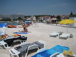 A3 apt With Balcony and sea View, 3 min to Beach