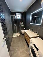 A3 apt With Balcony and sea View, 3 min to Beach