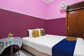 SPOT ON 91911 Rejeki Homestay Syariah Malioboro