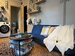 Pristine 1Br Apt in City Center