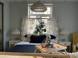 Pristine 1Br Apt in City Center