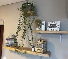 Pristine 1Br Apt in City Center