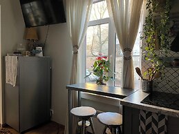 Pristine 1Br Apt in City Center