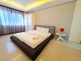 Duta Hotel & Residence by Sarahs Lodge