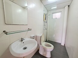 Duta Hotel & Residence by Sarahs Lodge