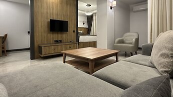 Quality Gold Suit Hotel