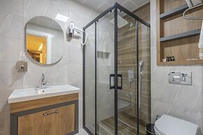 Quality Gold Suit Hotel