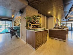 Quality Gold Suit Hotel