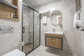 Quality Gold Suit Hotel