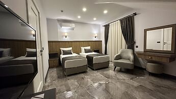 Quality Gold Suit Hotel