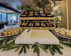 Quality Gold Suit Hotel