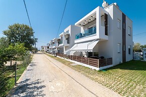 Kleoniki & Irida Residential Complexes