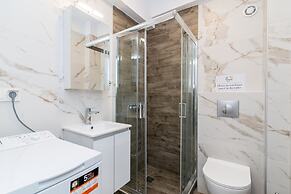 Kleoniki & Irida Residential Complexes