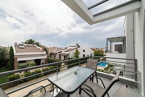 Kleoniki & Irida Residential Complexes