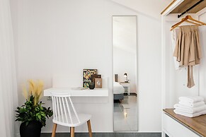 Kleoniki & Irida Residential Complexes