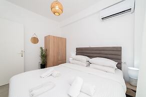 Kleoniki & Irida Residential Complexes