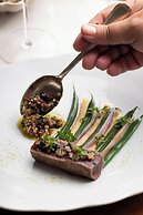 Hôtel et Restaurant La Bastide Bourrelly – Mathias Dandine