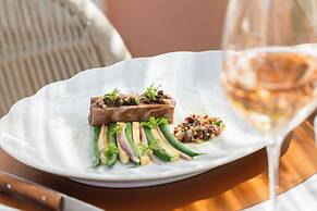 Hôtel et Restaurant La Bastide Bourrelly – Mathias Dandine