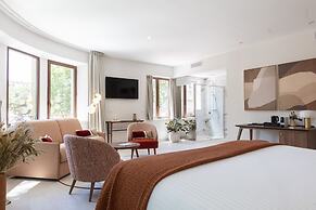 Hôtel et Restaurant La Bastide Bourrelly – Mathias Dandine