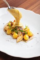 Hôtel et Restaurant La Bastide Bourrelly – Mathias Dandine