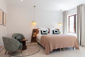 Hôtel et Restaurant La Bastide Bourrelly – Mathias Dandine