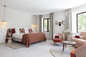 Hôtel et Restaurant La Bastide Bourrelly – Mathias Dandine