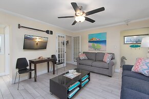 Clearwater Beach Suites 204 1 Bedroom Condo by RedAwning