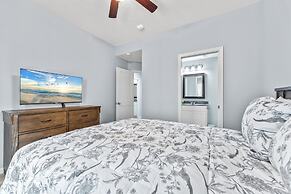 Endless Summer 3 Bedroom Condo by RedAwning