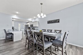 Endless Summer 3 Bedroom Condo by RedAwning