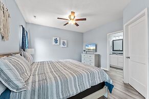 Endless Summer 3 Bedroom Condo by RedAwning