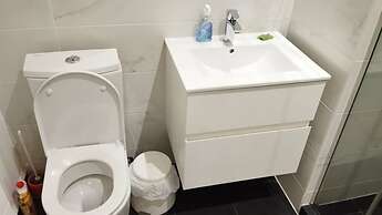 AmberCity Apartment at Embassy