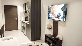 AmberCity Apartment at Embassy