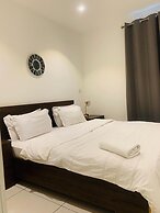 AmberCity Apartment at Embassy