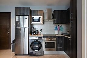 AmberCity Apartment at Embassy