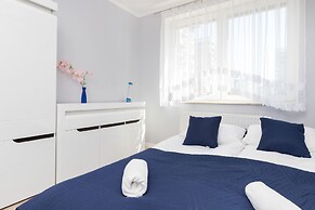 Gdańsk Zaspa Apartment by Renters