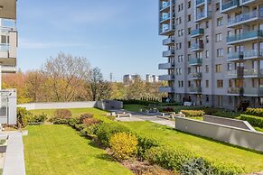 Gdańsk Zaspa Apartment by Renters