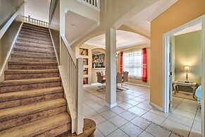 Spacious Family Home w/ Spa in Davenport!