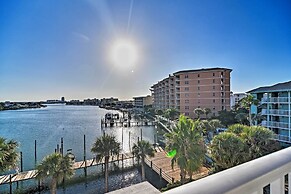 Bayfront Clearwater Beach Condo w/ Pool Access!
