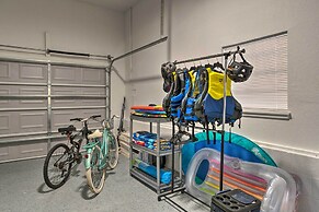 Bayfront Paradise w/ Heated Pool & Balcony!