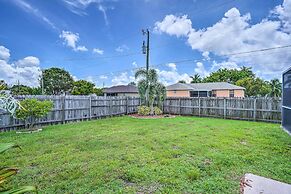 Pool & Outdoor Bar: Cape Coral Home