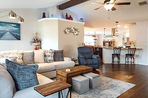 Private Pool & Lanai: Home in Cape Coral