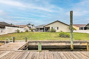 Apollo Beach Waterfront Retreat w/ Boat Dock!