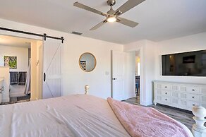 Swim, Fish & Boat: Beachy Home in Cape Coral!