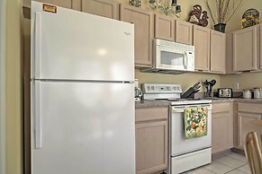 Beautiful Kissimmee Home - 5 Mi to Disney World!