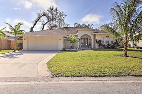 Sunny Bradenton Home w/ Lanai & Screened Pool!