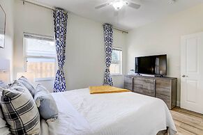 Sunny Bradenton Home w/ Lanai & Screened Pool!