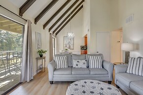 Bright Miramar Beach Condo - Walk to Beach!