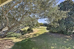 Bright Miramar Beach Condo - Walk to Beach!