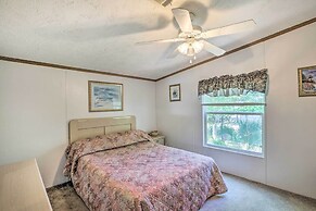 Bright Steinhatchee Home: Proximity to Ocean!
